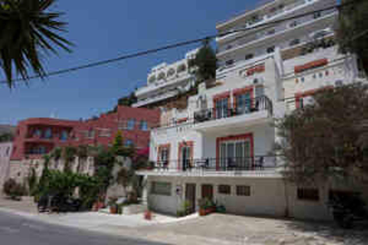 Petra Hotel Agia Galini  Exterior photo